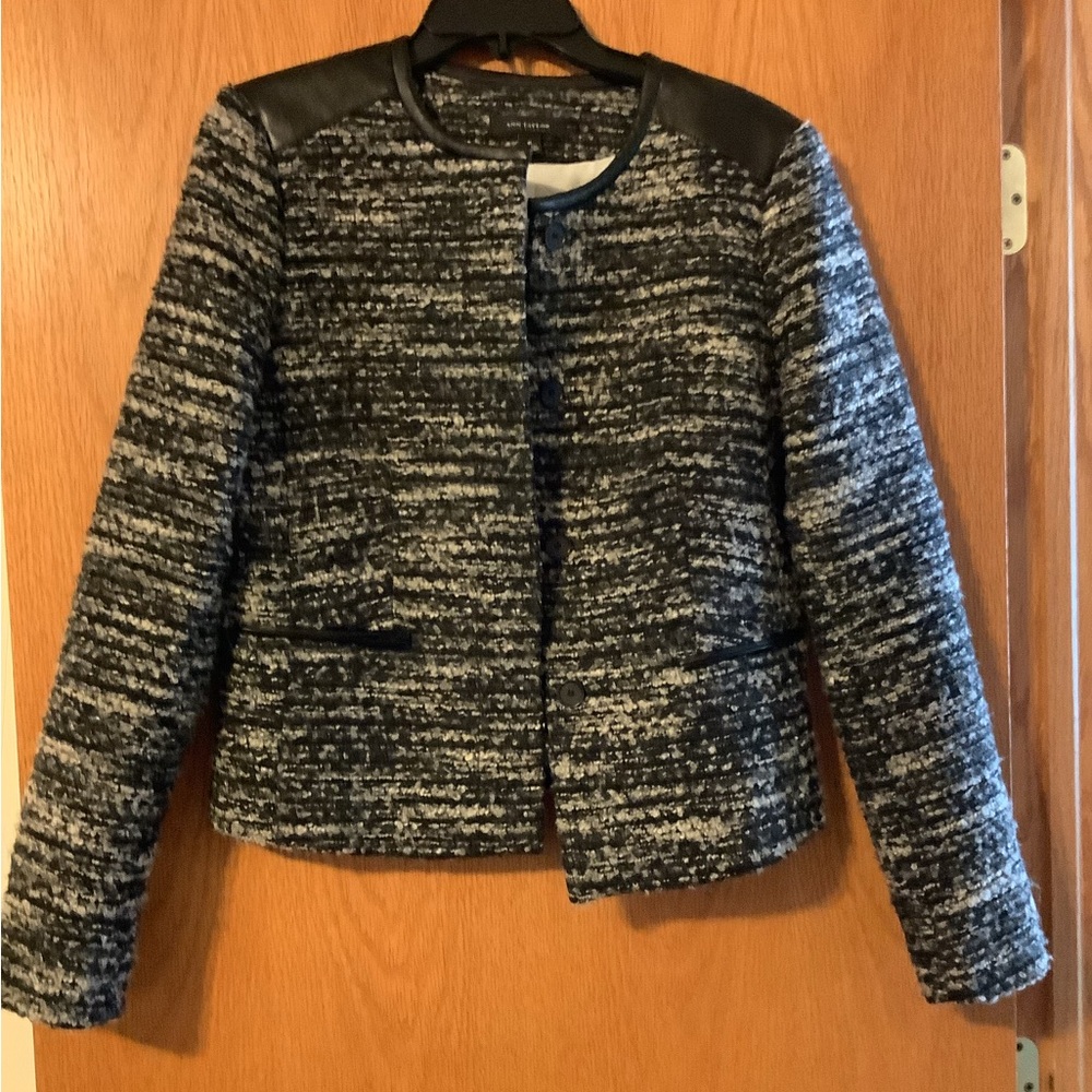 Ann Taylor suit jacket - size 6